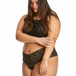 Hanky Panky - Retro Lace Crotchless Thong - Plus Lingerie 10 Hanky Panky - Retro Lace Crotchless Thong - Plus Lingerie
